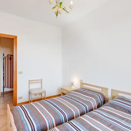 Belvilla By Oyo Casa Tommaso - Trilo 2 P - 6 Pax Apartment